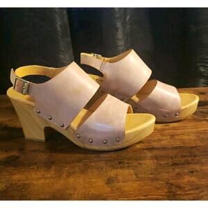 KORKS Kristian Leather Platform Slingback Heel Sandal SIZE 8 Natural Stud Accent